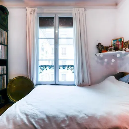 Charming Warm Close To Montmartre! *