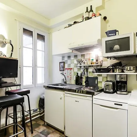Charming Warm Close To Montmartre! Paříž